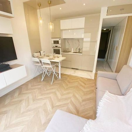 Appartement 2P Idealement Place Juan Les Pins Bagian luar foto